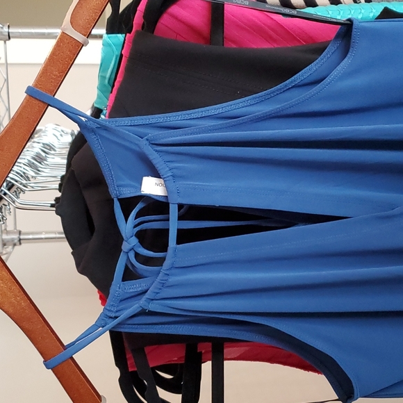 WHBM NWOT Black and Blue Bodysuit - Picture 4 of 9